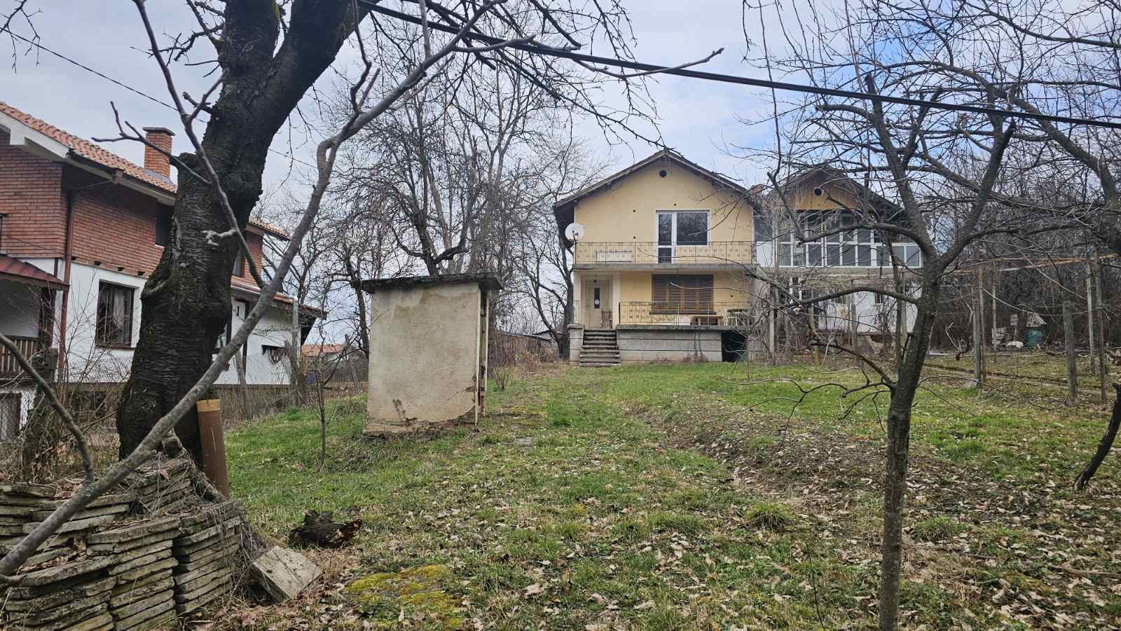 Продава ВИЛА, гр. Ботевград, област София област, снимка 2 - Вили - 53738444