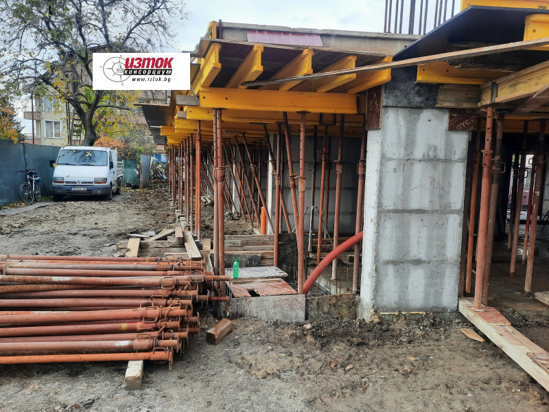 Продава 3-СТАЕН в град София, Люлин - център - 113 кв.м / 209 600 € » 409 941.97 лв., ИЗТОК - ЛОЗЕН
