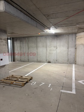 ГАРАЖ, ПАРКОМЯСТО, 13 m2