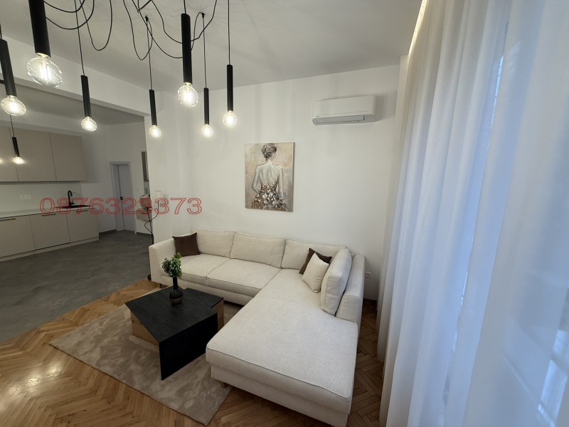 Продава 3-СТАЕН, гр. София, Център, снимка 2 - Апартаменти - 52581944