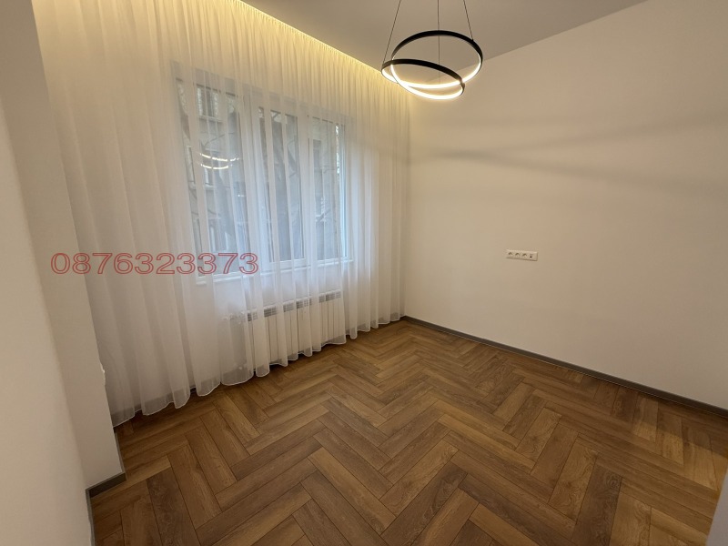 Продава 3-СТАЕН, гр. София, Център, снимка 11 - Апартаменти - 52581944