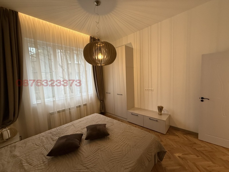 Продава 3-СТАЕН, гр. София, Център, снимка 4 - Апартаменти - 52581944