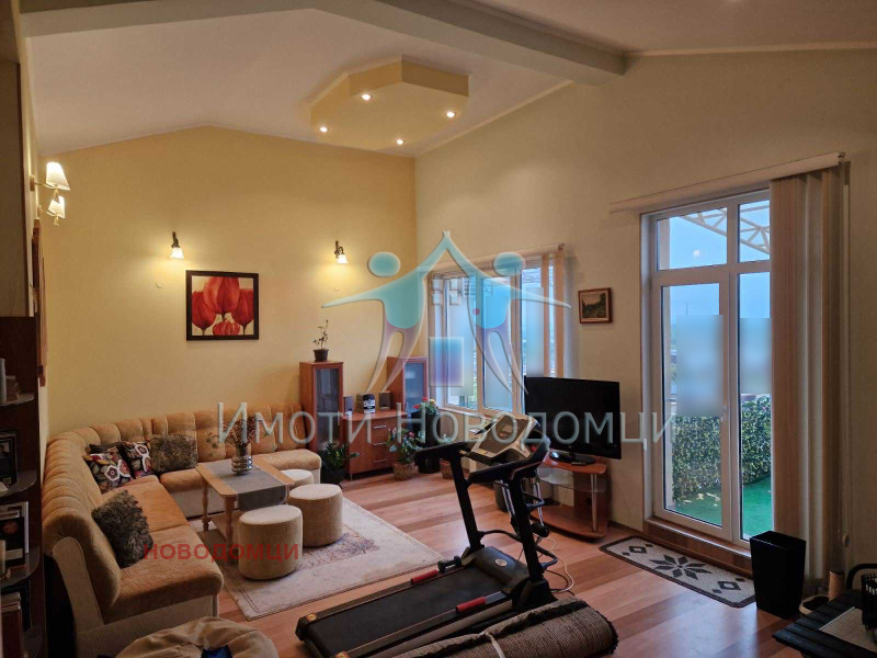 Продава 2-СТАЕН, гр. Шумен, Пазара