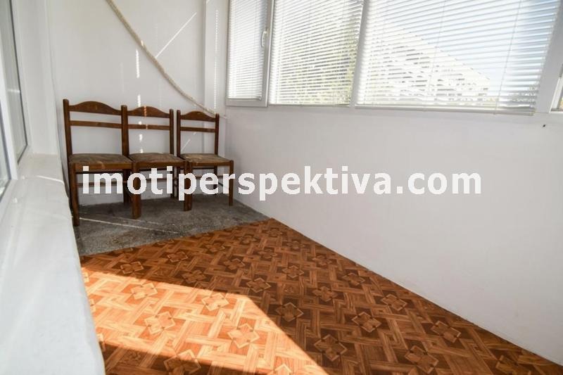 Продава 2-СТАЕН, гр. Пловдив, Кючук Париж, снимка 4 - Апартаменти - 56358362