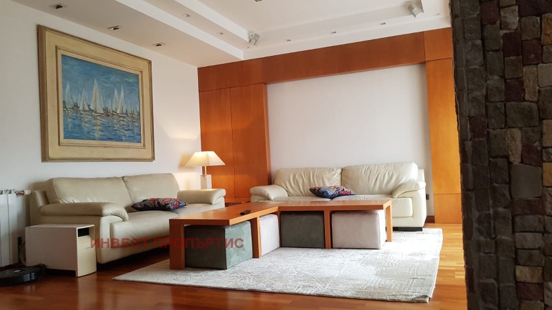 Продава 3-СТАЕН, гр. София, Център, снимка 2 - Апартаменти - 52621343