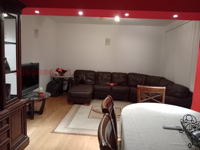 Продава 3-СТАЕН, гр. Сливен, Център, снимка 2 - Апартаменти - 53036669