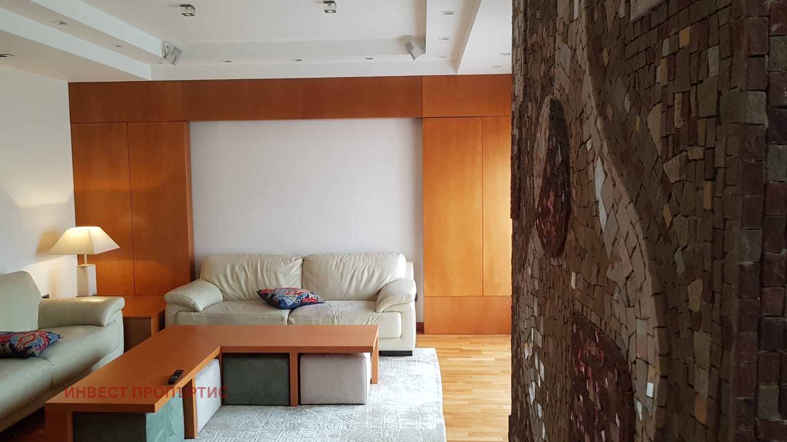 Продава 3-СТАЕН, гр. София, Център, снимка 2 - Апартаменти - 52621343