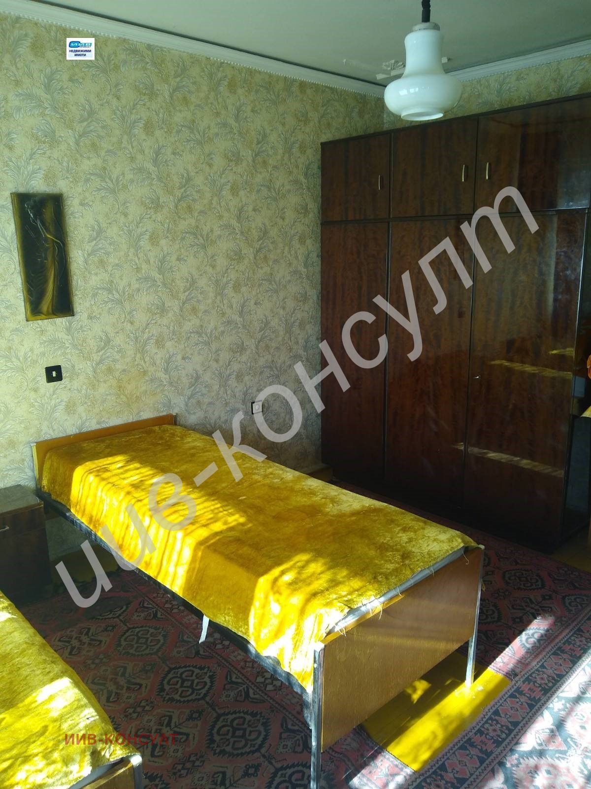 Продава МНОГОСТАЕН, гр. Велико Търново, Център, снимка 2 - Апартаменти - 53091703