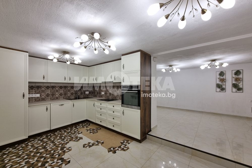 Продава КЪЩА, гр. София, Оборище, снимка 4 - Къщи - 50791216