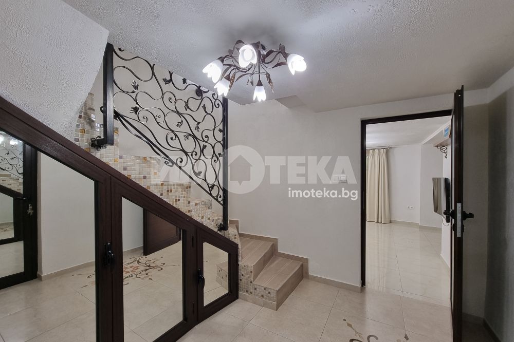 Продава КЪЩА, гр. София, Оборище, снимка 11 - Къщи - 50791216