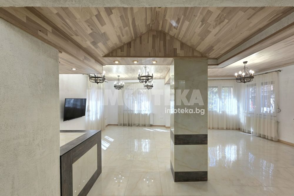 Продава КЪЩА, гр. София, Оборище