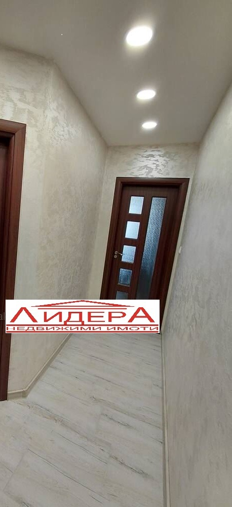 De vânzare  1 dormitor Plovdiv , Ostromila , 59 mp | 68213571 - imagine [4]