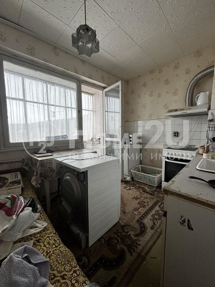 Продава 3-СТАЕН, гр. Перник, Изток, снимка 2 - Апартаменти - 52614726