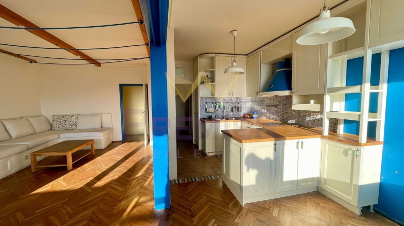 На продаж  3 кімнатна София , Лозенец , 120 кв.м | 68477875