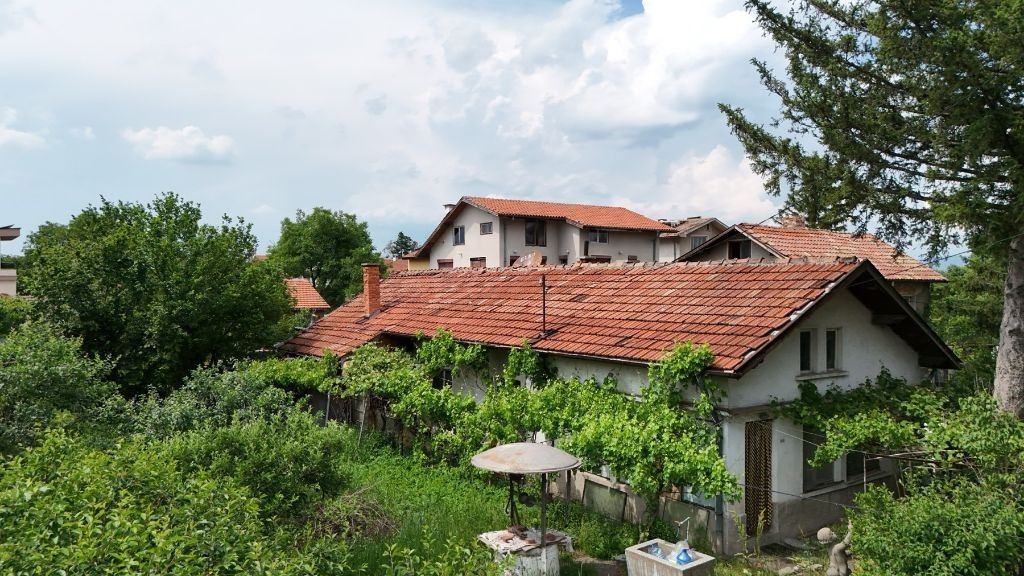 Продава КЪЩА, гр. София, с. Волуяк, снимка 2 - Къщи - 50576001