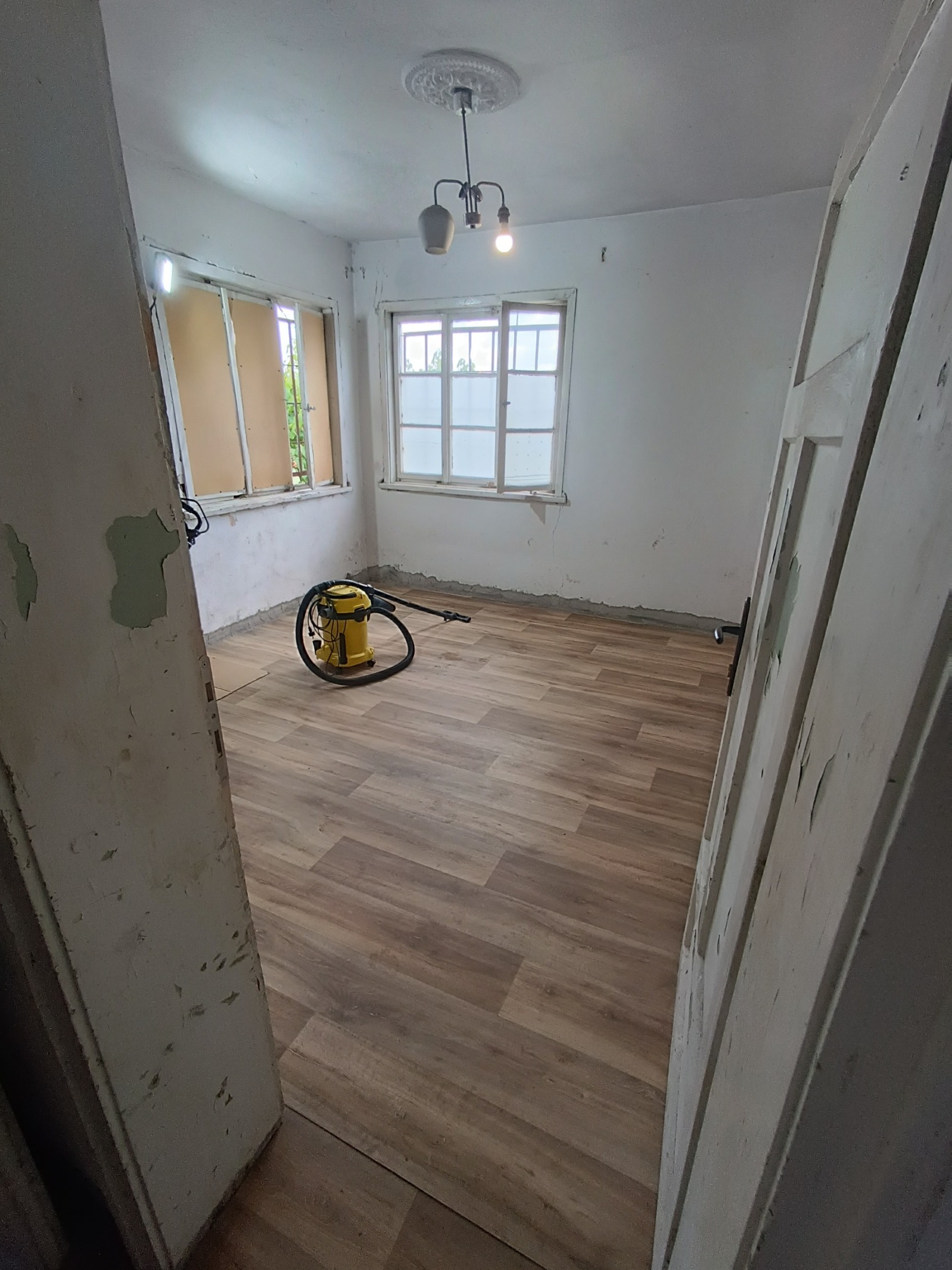Продава КЪЩА, с. Малко Тръново, област Стара Загора, снимка 16 - Къщи - 55419584