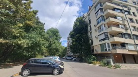 3+ dormitorios Lozenets, Sofia