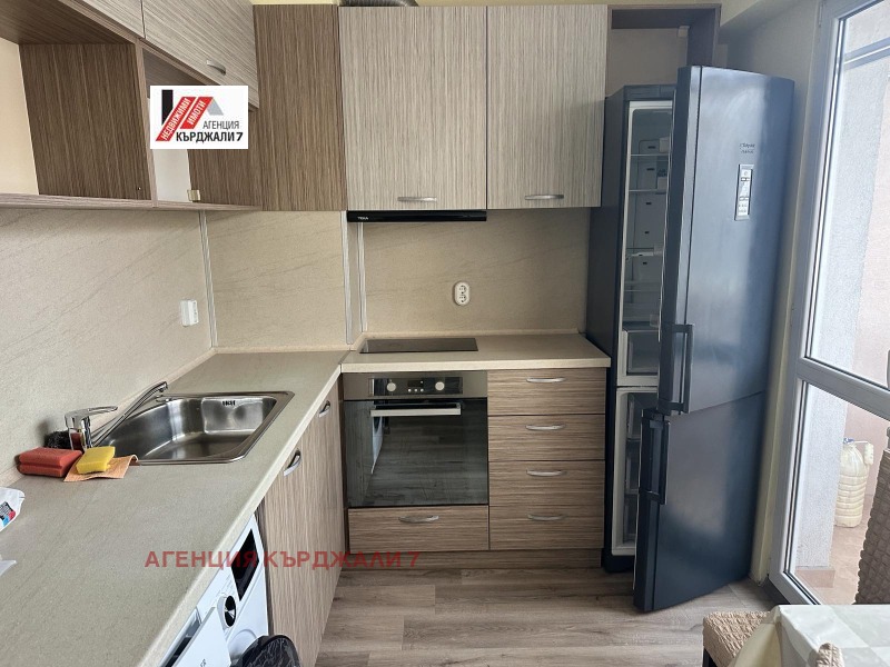 Продава 2-СТАЕН, гр. Кърджали, Възрожденци, снимка 7 - Апартаменти - 53018185