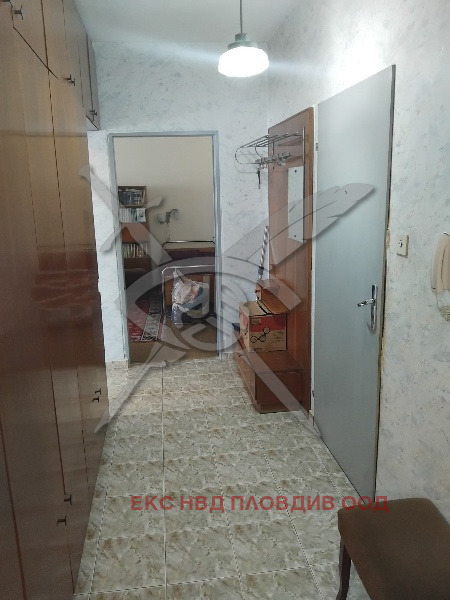 Продава 3-СТАЕН, гр. Пловдив, Кършияка, снимка 2 - Апартаменти - 54384694