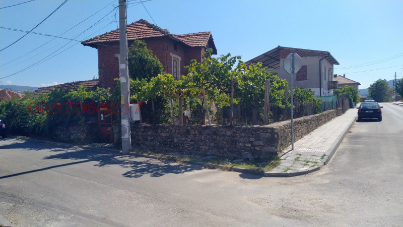 Продава КЪЩА, с. Микрево, област Благоевград, снимка 2 - Къщи - 52780507