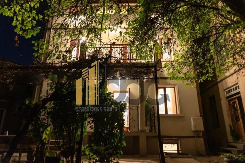 Продава КЪЩА, гр. София, Център, снимка 8 - Къщи - 52154997