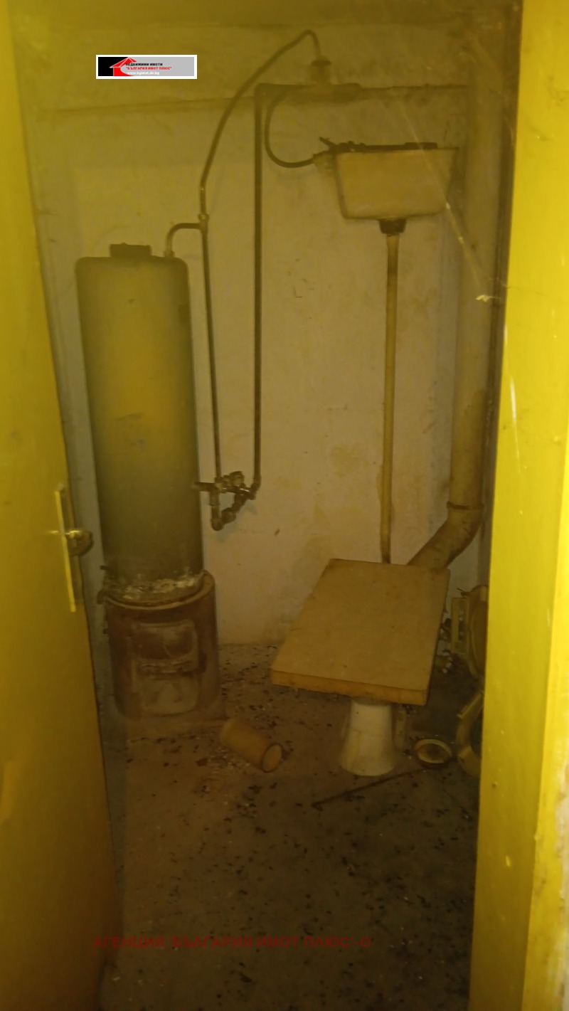 Продава КЪЩА, гр. Стражица, област Велико Търново, снимка 11 - Къщи - 53246884