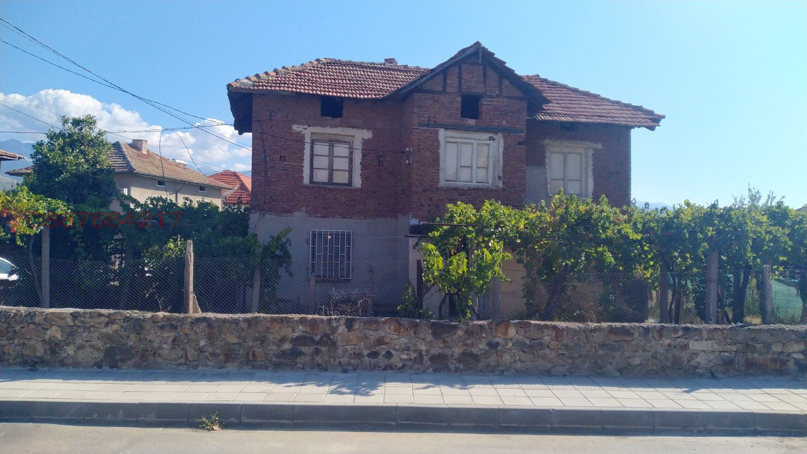 Продава КЪЩА, с. Микрево, област Благоевград