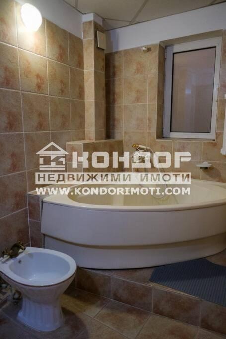 Продава 3-СТАЕН, гр. Пловдив, Кършияка, снимка 13 - Aпартаменти - 46768667