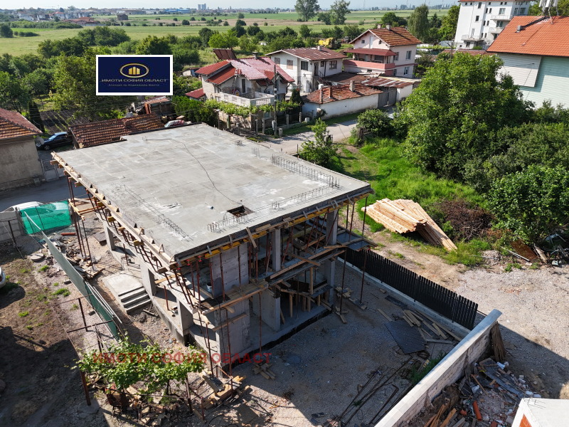 Te koop  Huis regio Sofia , Kostinbrod , 184 m² | 50488800 - afbeelding [3]