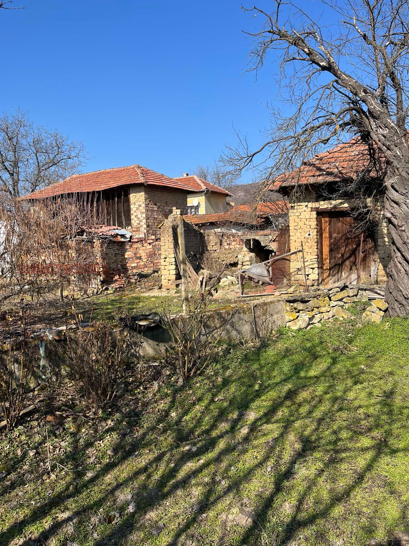 Продава КЪЩА, с. Слатина, област Ловеч, снимка 3 - Къщи - 54255406