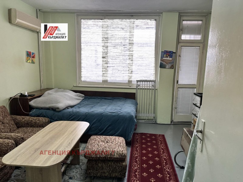 Продава МНОГОСТАЕН в град Кърджали, Център - 100 кв.м / 125 000 € » 244 478.75 лв., АГЕНЦИЯ КЪРДЖАЛИ 7