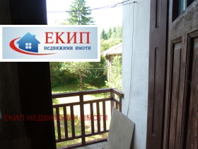 Hus Bohova, region Pernik 12