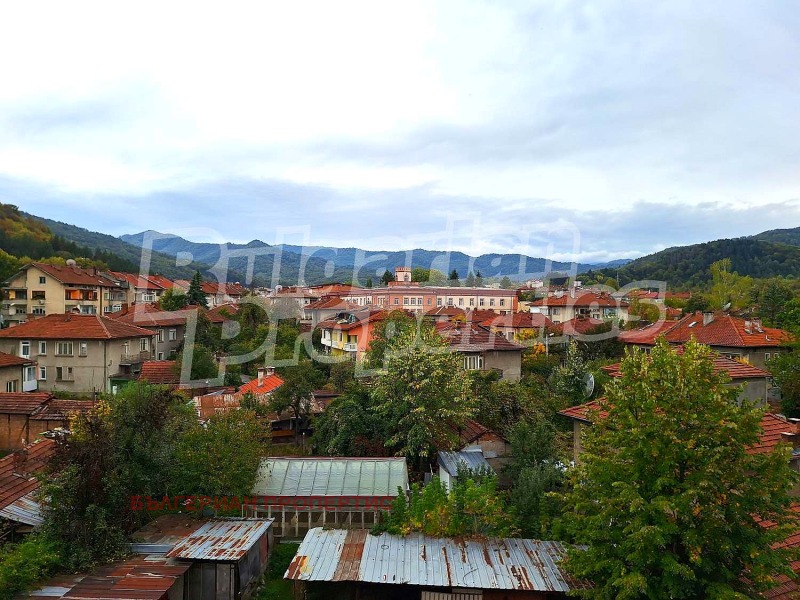 For Sale  2 bedroom region Lovech , Troyan , 84 sq.m | 33586072