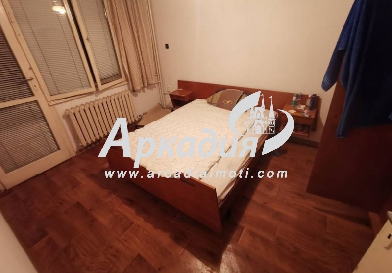 Продава  3-стаен град Пловдив , Център , 90 кв.м | 28490392 - изображение [2]