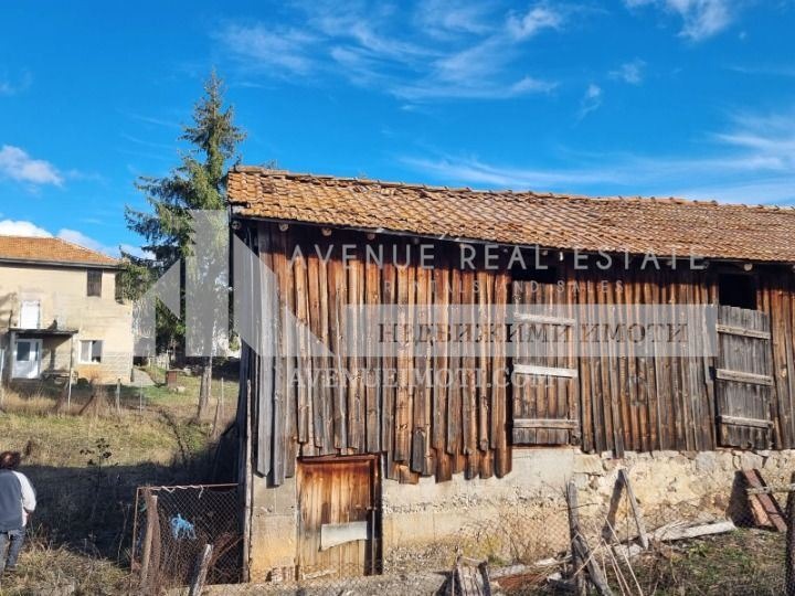 Продава КЪЩА, с. Равногор, област Пазарджик, снимка 2 - Къщи - 56309079
