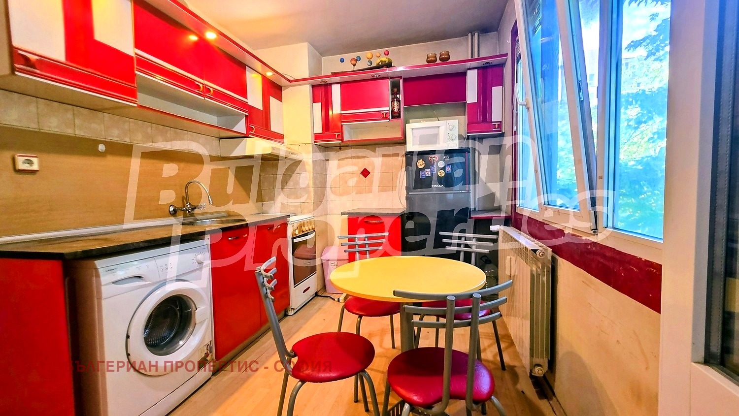 Продава 3-СТАЕН, гр. София, Младост 1