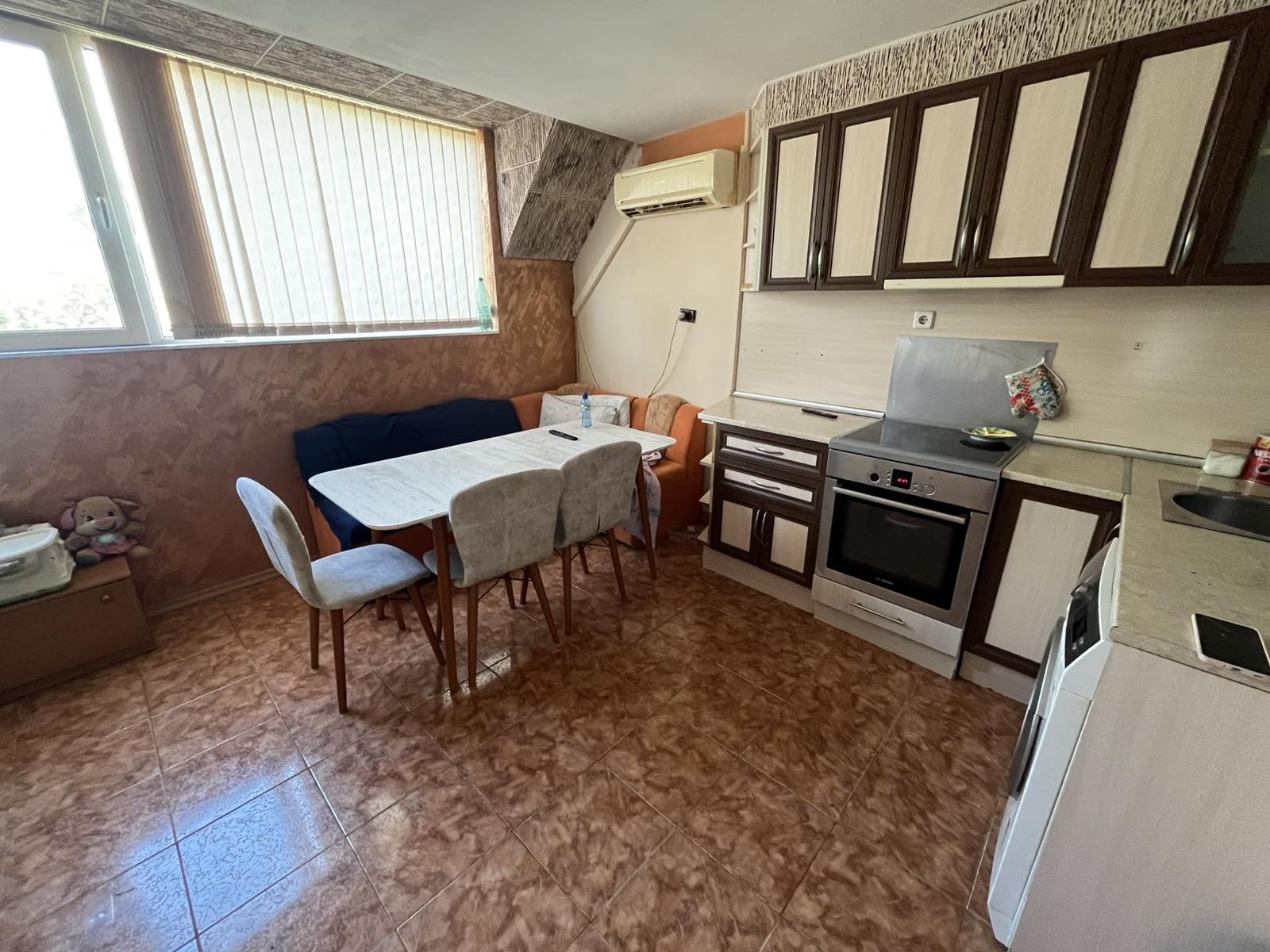 Продава 3-СТАЕН, гр. Казанлък, област Стара Загора, снимка 3 - Апартаменти - 55188629