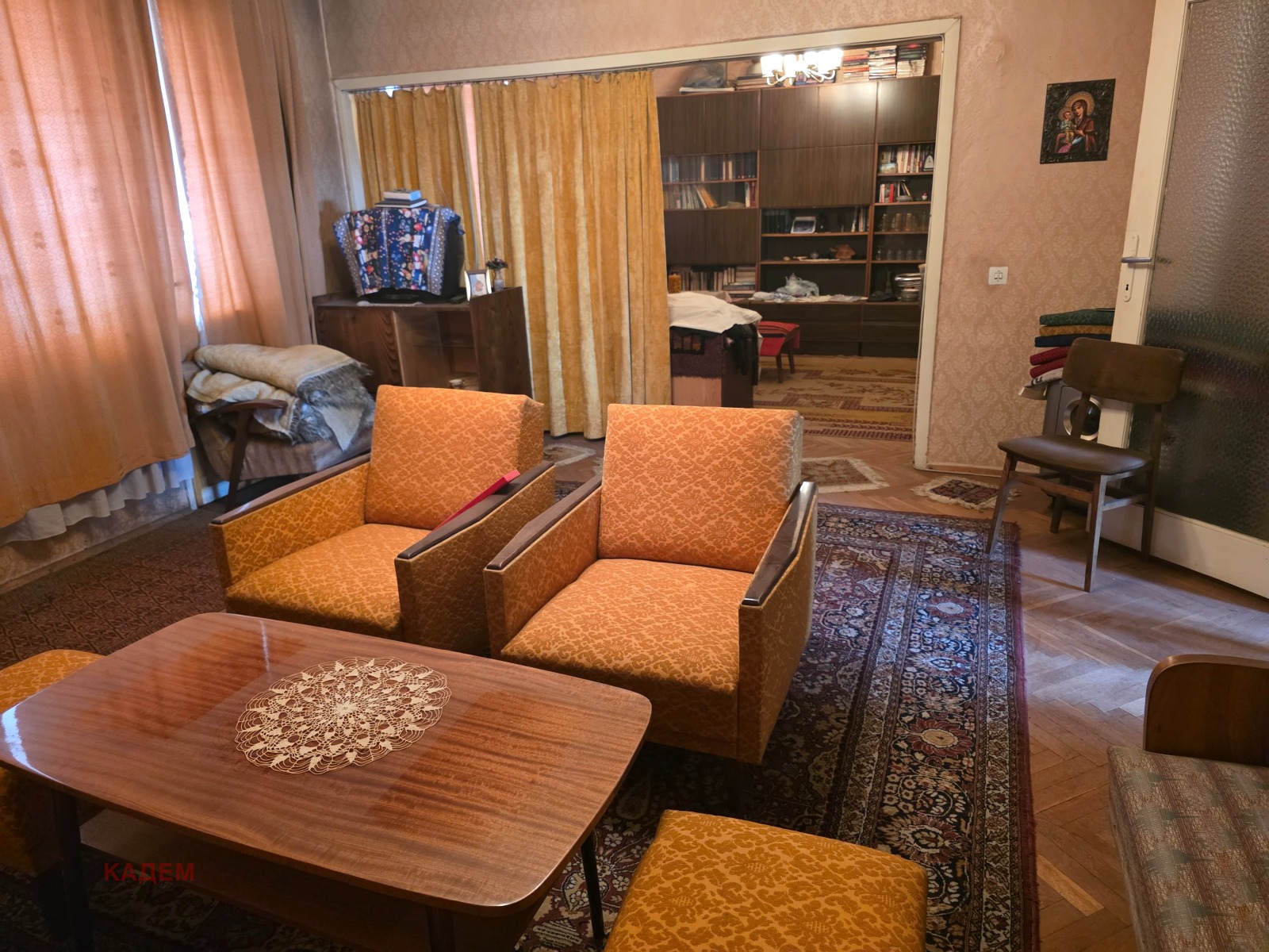 Продава 4-СТАЕН, гр. Кюстендил, Център