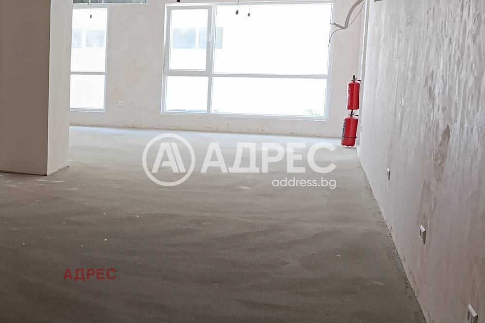 Продава ОФИС, гр. Варна, Централна поща, снимка 2 - Офиси - 54330082