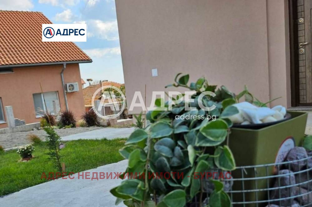 Продава КЪЩА, с. Лъка, област Бургас, снимка 2 - Къщи - 54732686