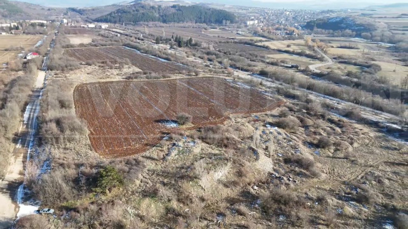 Продава ПАРЦЕЛ в област София, гр. Елин Пелин - 1299 кв.м / 29 900 € » 58 479.32 лв., РЕВОЛЮШЪН ЕСТЕЙТ