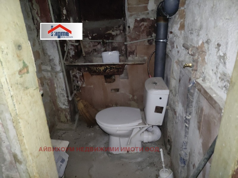 Продава  2-стаен град Плевен , Идеален център , 82 кв.м | 56120896 - изображение [6]