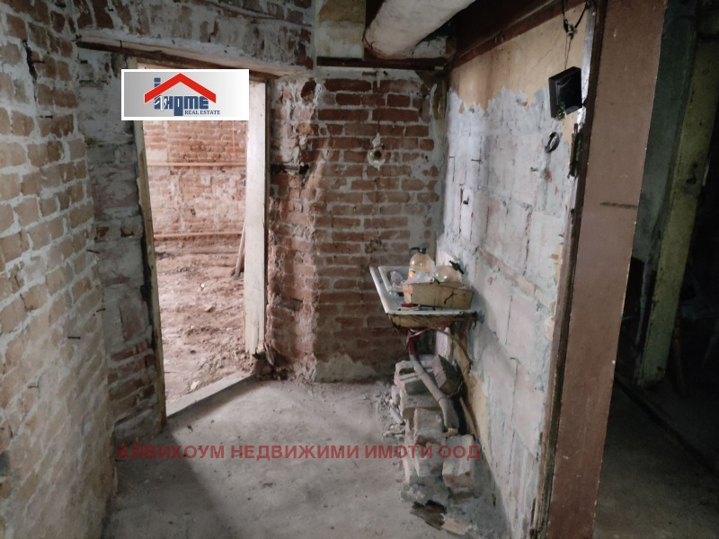 Продава  2-стаен град Плевен , Идеален център , 82 кв.м | 56120896 - изображение [4]