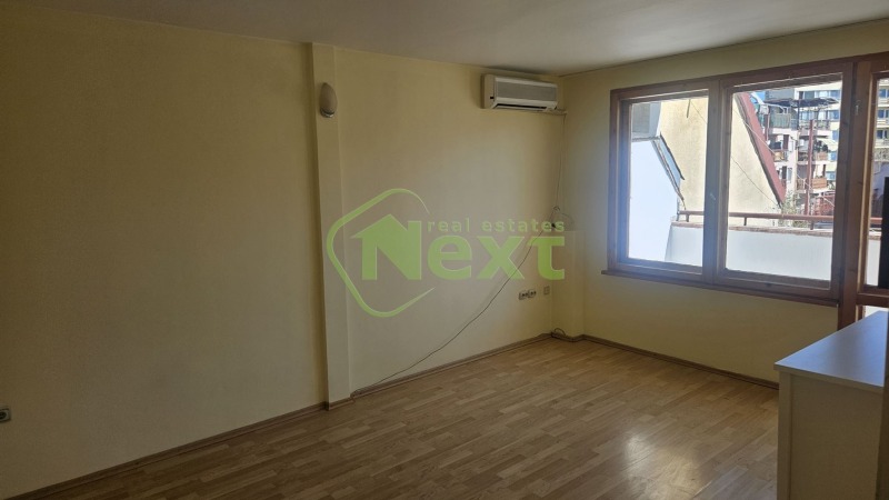 En venta  1 dormitorio Sofia , Dianabad , 76 metros cuadrados | 88589768 - imagen [3]