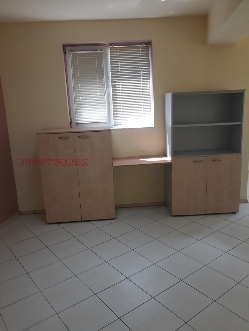 Продава ОФИС, гр. Шумен, Център, снимка 5 - Офиси - 53480013