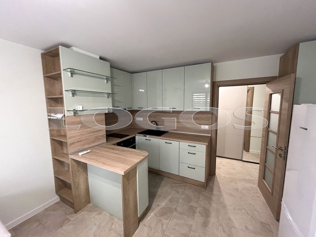 Продава 2-СТАЕН, гр. Варна, м-т Ален мак, снимка 3 - Апартаменти - 54203086