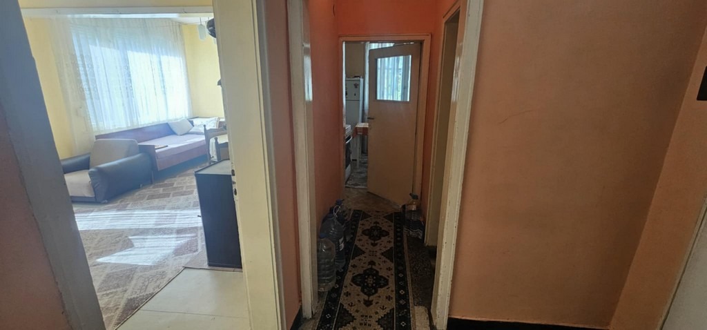 Продава 3-СТАЕН, гр. Кърджали, Център, снимка 12 - Апартаменти - 54187492