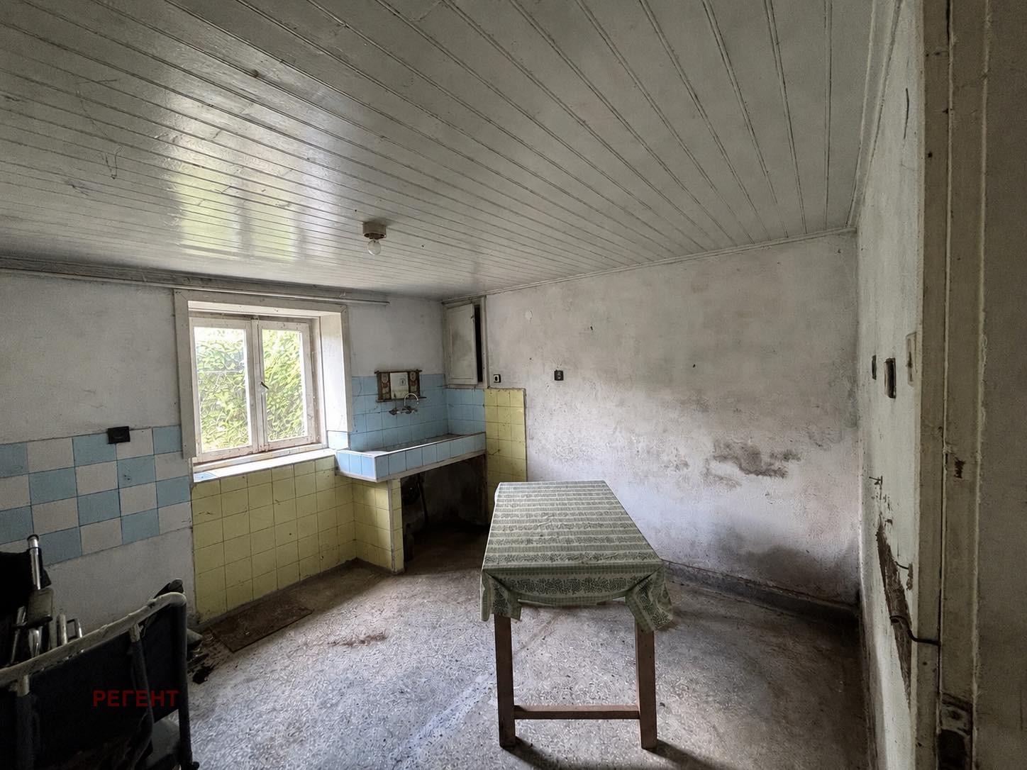 Продава КЪЩА, с. Гостилица, област Габрово, снимка 6 - Къщи - 55611285