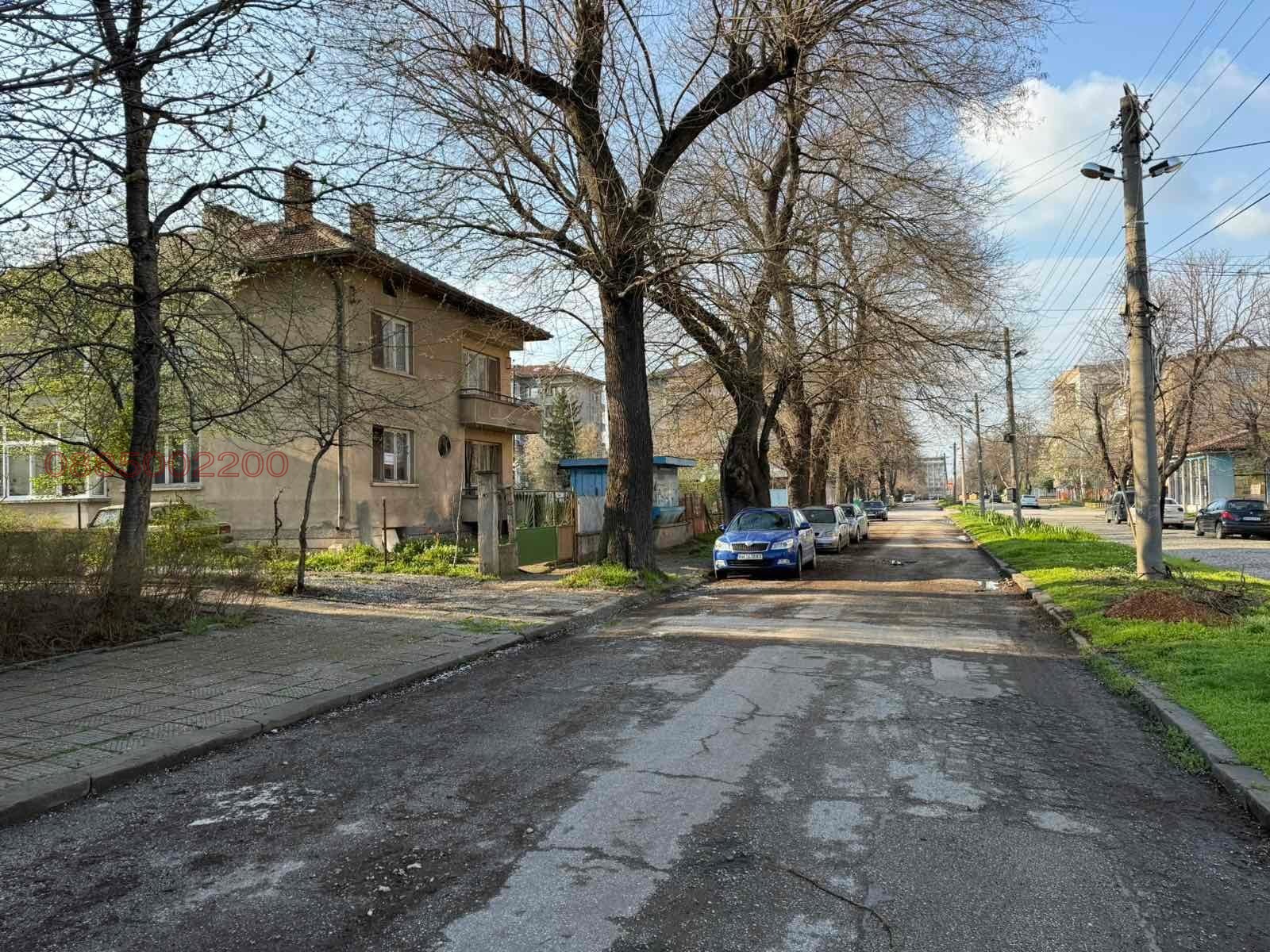 Продава КЪЩА, гр. Левски, област Плевен