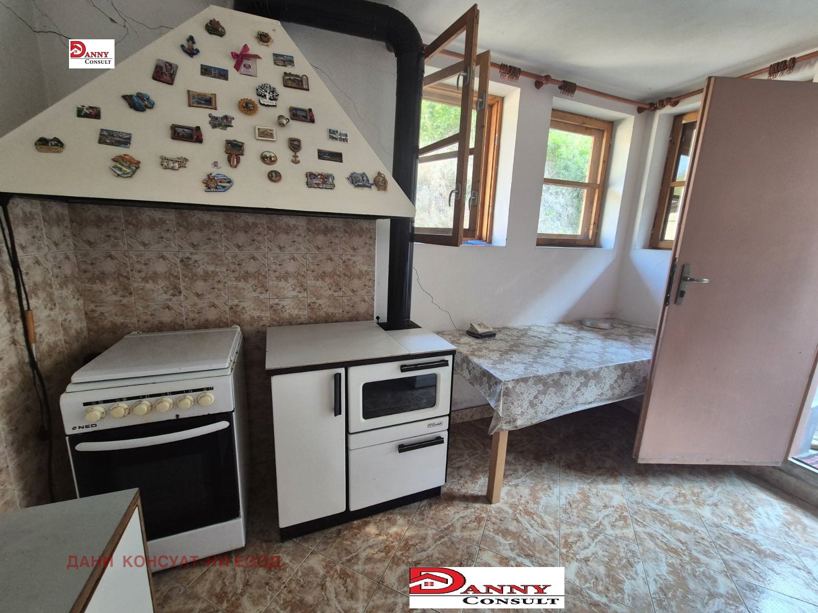 Продава ВИЛА, гр. Велико Търново, м-т Козлуджа, снимка 5 - Вили - 56164271